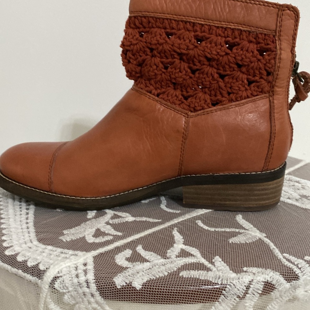Boho Leather and Crochet Boots - Picture 4 of 9